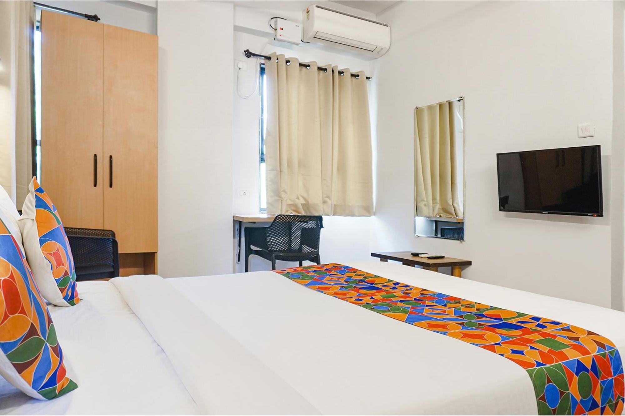 Fabhotel Aura Homes - Nr Khandoba Mandir Pimpri-Chinchwad Exterior foto