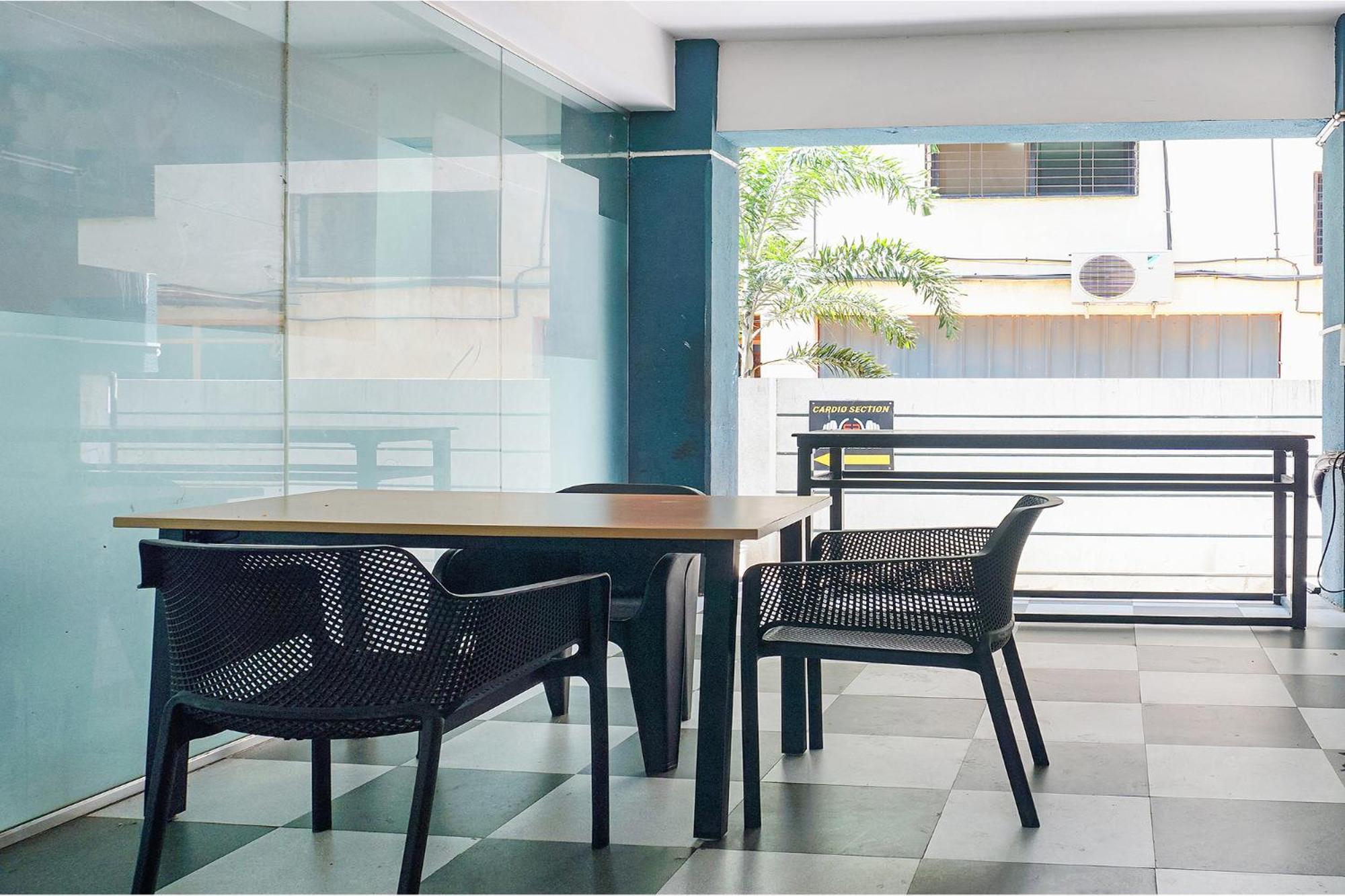 Fabhotel Aura Homes - Nr Khandoba Mandir Pimpri-Chinchwad Exterior foto